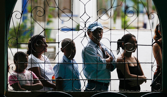 Dr. Smith provides dental care to Honduras